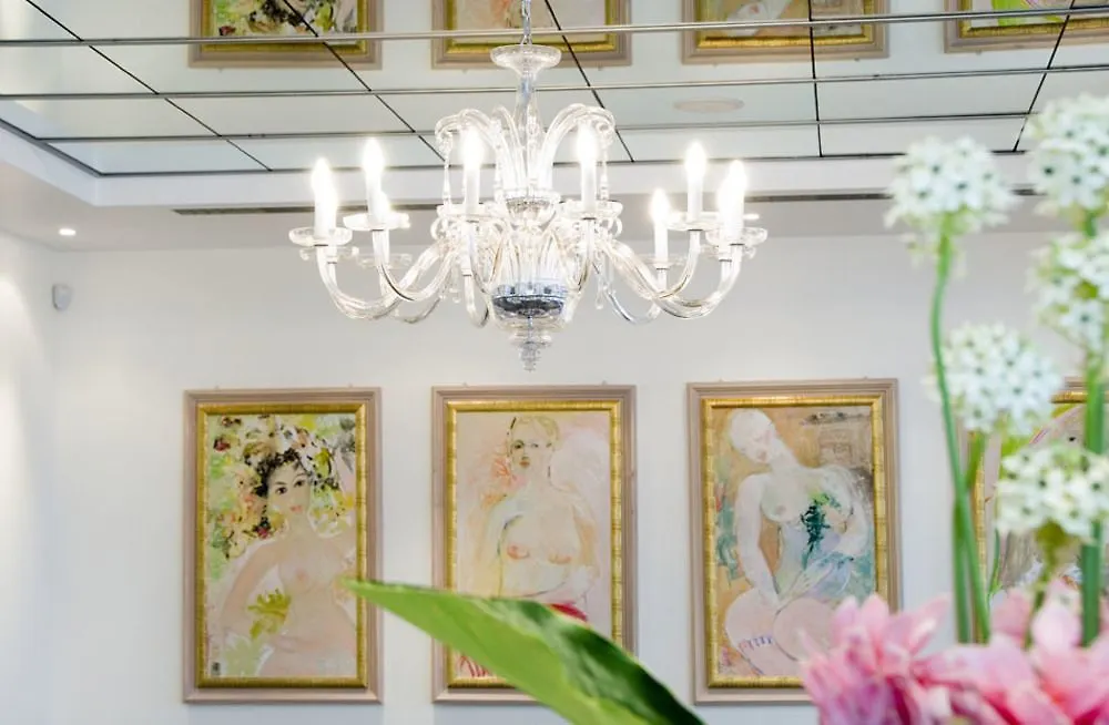 Club House Hotel Rimini 4*,  Italy