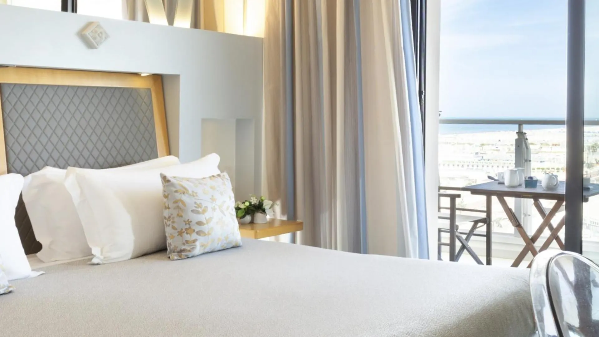 ****  Club House Hotel Rimini Italy